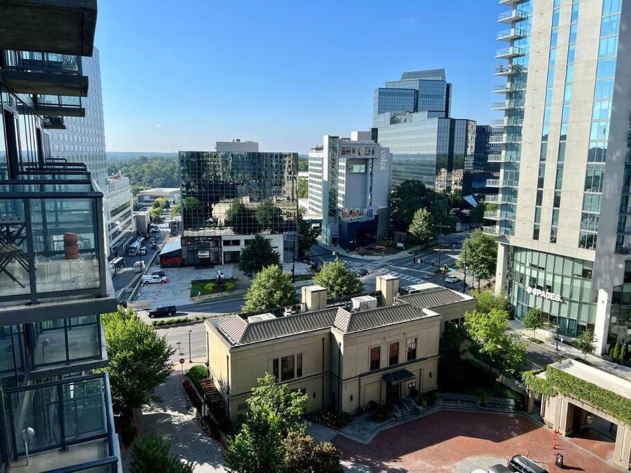 Lenox Mall High Rise - City View & Unique Decor, Atlanta – Updated